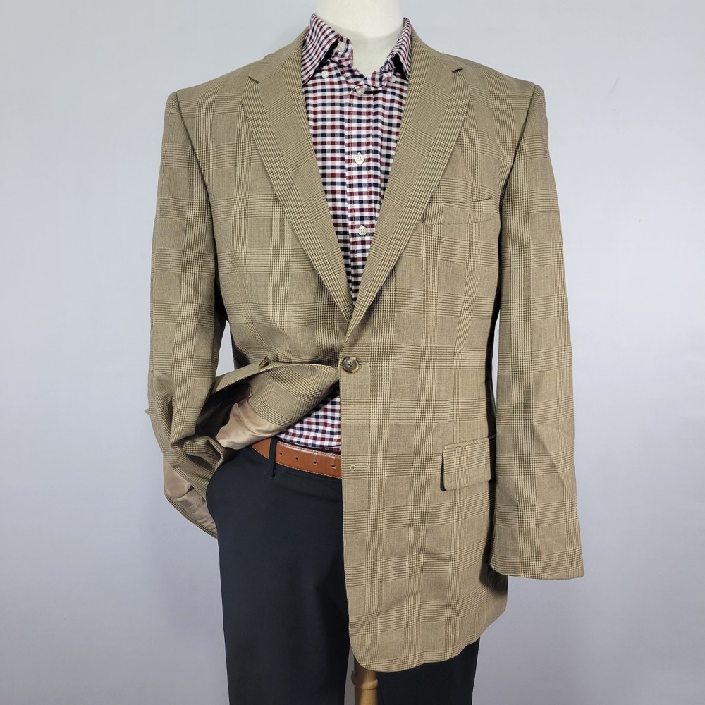 JOS A BANK Men's Sport Coat Blazer Two Button Beige Plaid Wool Size 42L